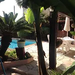 Rez De Jardin Sur Mer. كانيو سور مير