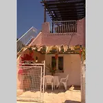 Rez De Jardin Sur Mer.