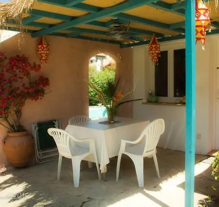 Rez De Jardin Sur Mer. Appartement Cagnes-sur-Mer
