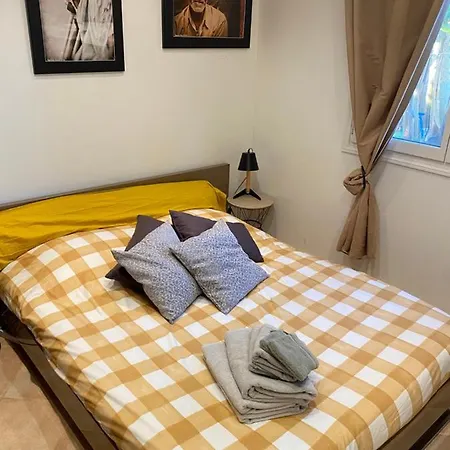 Rez De Jardin Sur Mer. Apartman