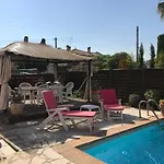 Rez De Jardin Sur Mer. Cagnes-sur-Mer