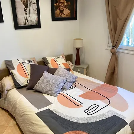 Rez De Jardin Sur Mer.